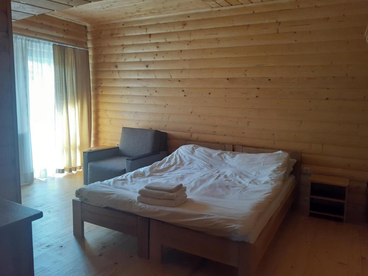 Біла хата Apartment Iltsi Екстериор снимка