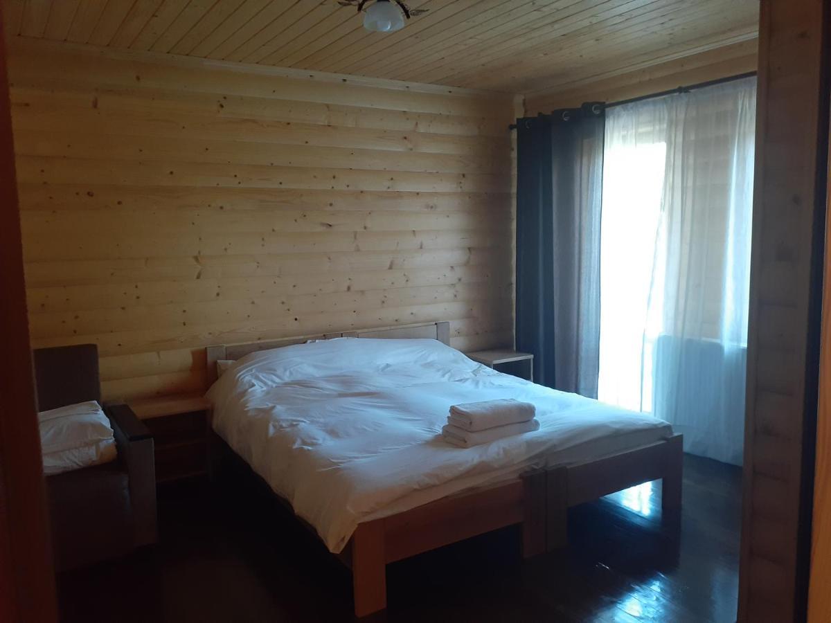 Біла хата Apartment Iltsi Екстериор снимка