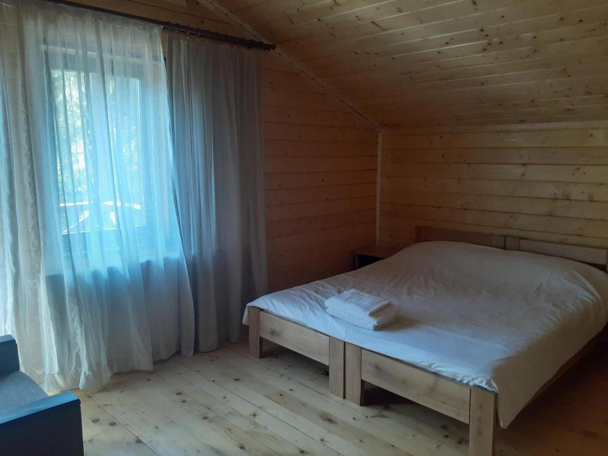Біла хата Apartment Iltsi Екстериор снимка