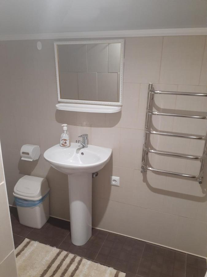Біла хата Apartment Iltsi Екстериор снимка