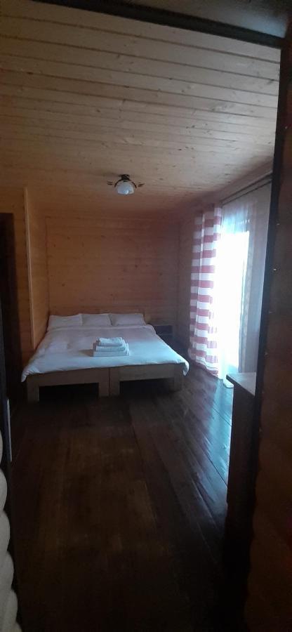 Біла хата Apartment Iltsi Екстериор снимка