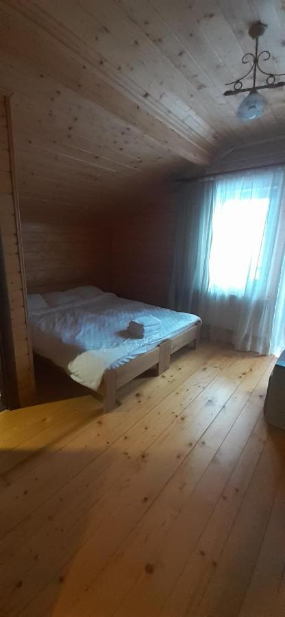 Біла хата Apartment Iltsi Екстериор снимка