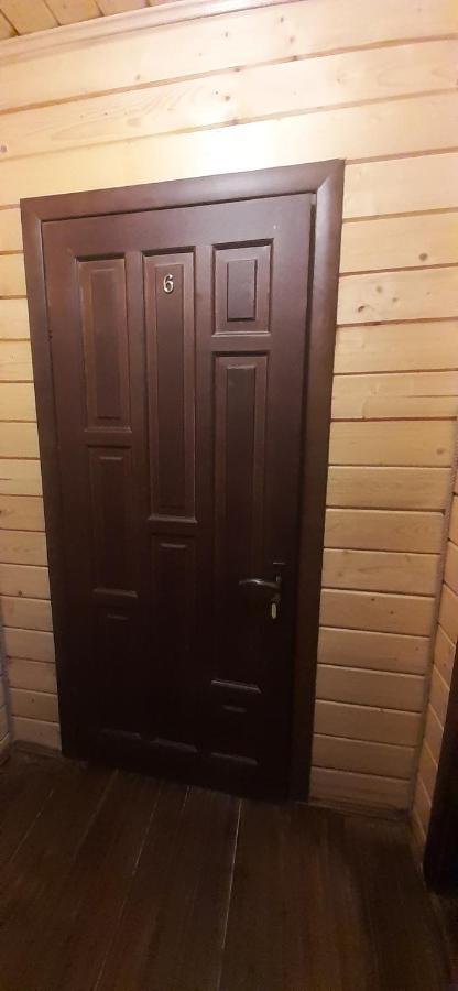 Біла хата Apartment Iltsi Екстериор снимка